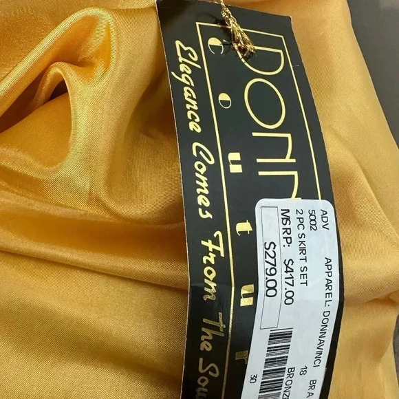 NWT Donna Vinci Couture embellished gold with black overlay Suit size 18 - Picture 16 of 16